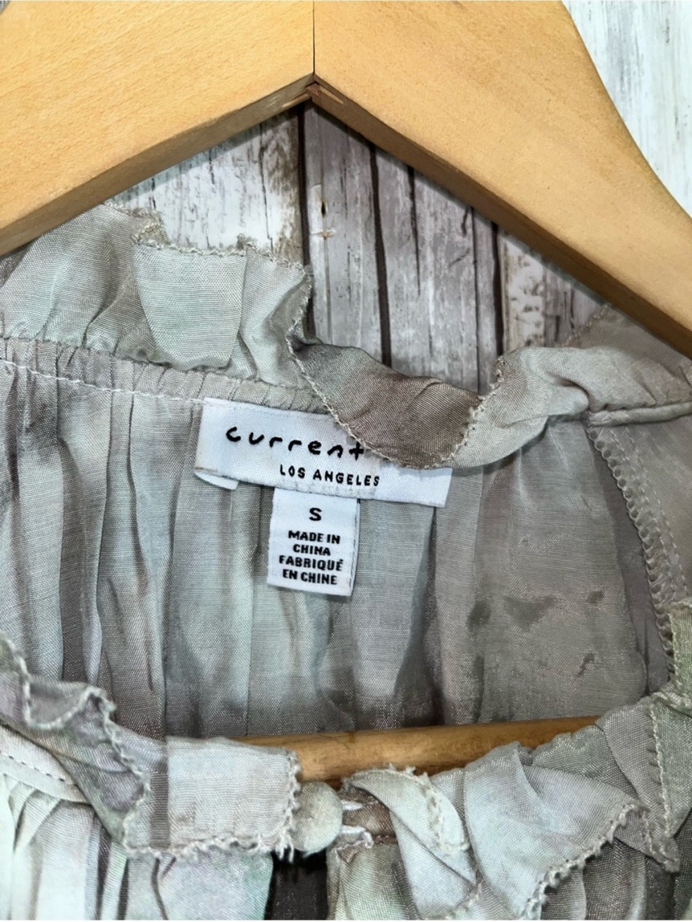 Current Air Watercolor Ruffle Neck Blouse Size Small Boho Top - Picture 5 of 5